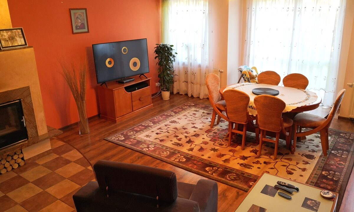 183565_3